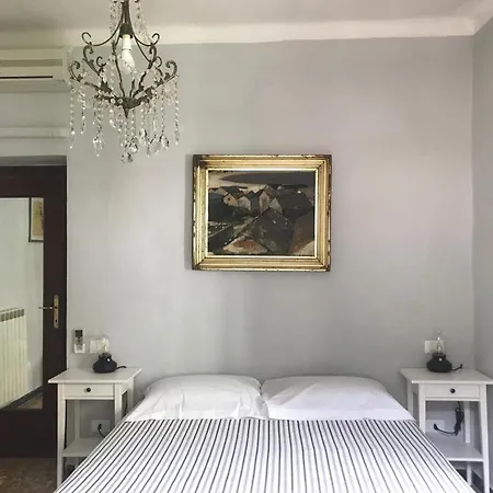 Pearl Gray House דירה